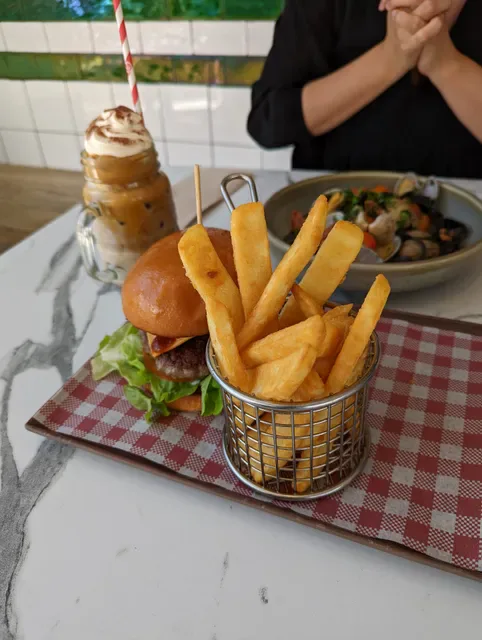 Charles Street Kitchen Putney