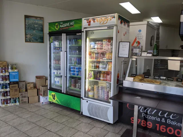 Charlie's Pizzeria & Bakery