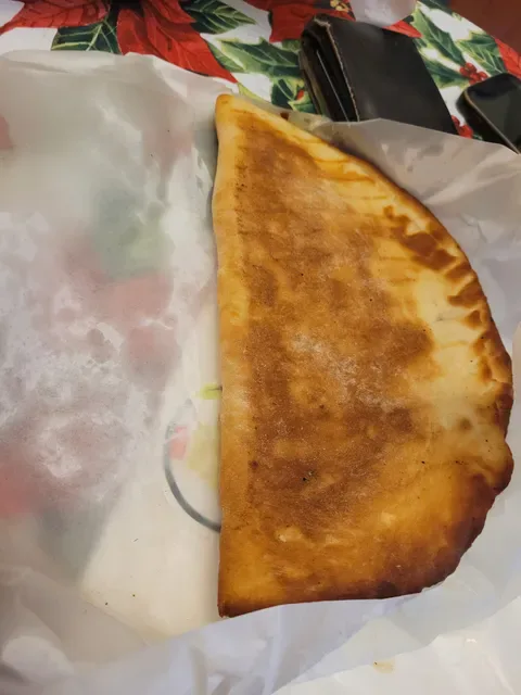 Charlie's Pizzeria & Bakery