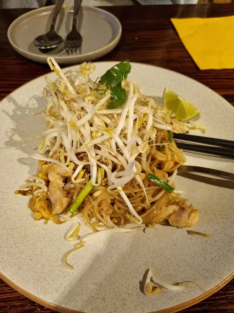 Chat Thai