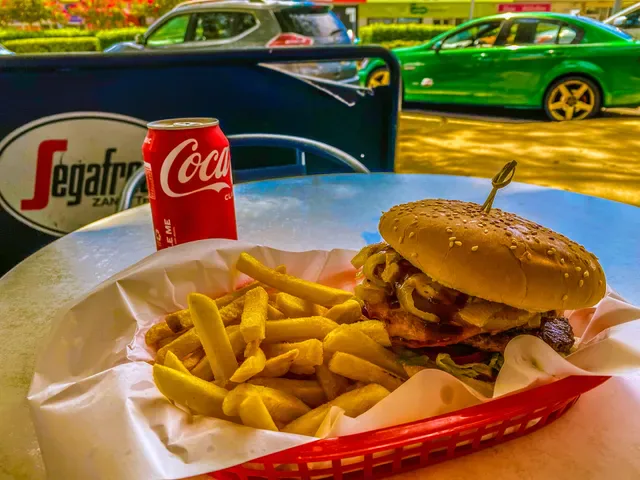 Leon’s Grill