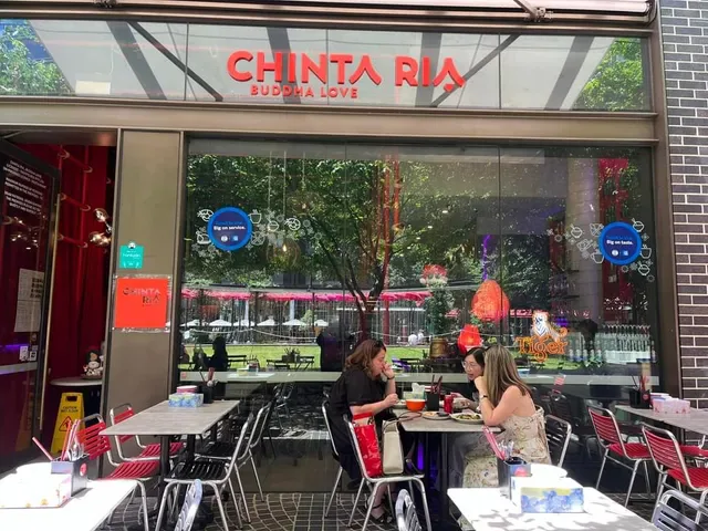 Chinta Ria... Buddha Love