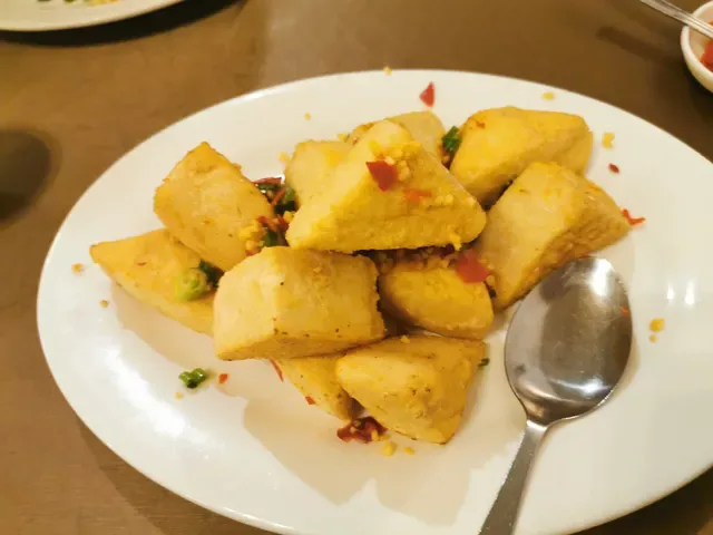 Chow's Pine Garden Restaurant