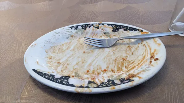 Chow's Pine Garden Restaurant