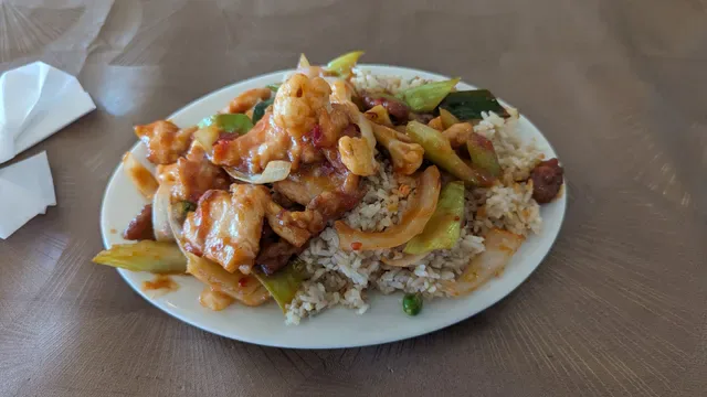 Chow's Pine Garden Restaurant