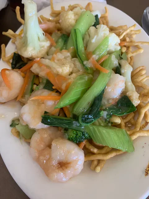 Chow's Pine Garden Restaurant