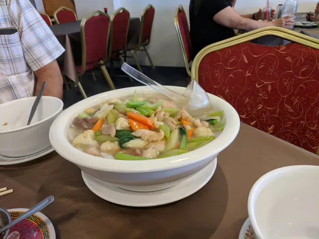 Chow's Pine Garden Restaurant