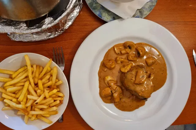 Cj's French & Fondue Restaurant