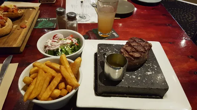 Clarendon Tavern
