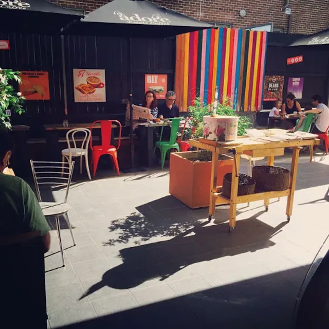 Coffee Embassy Bar