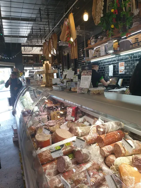 Con's Continental Deli