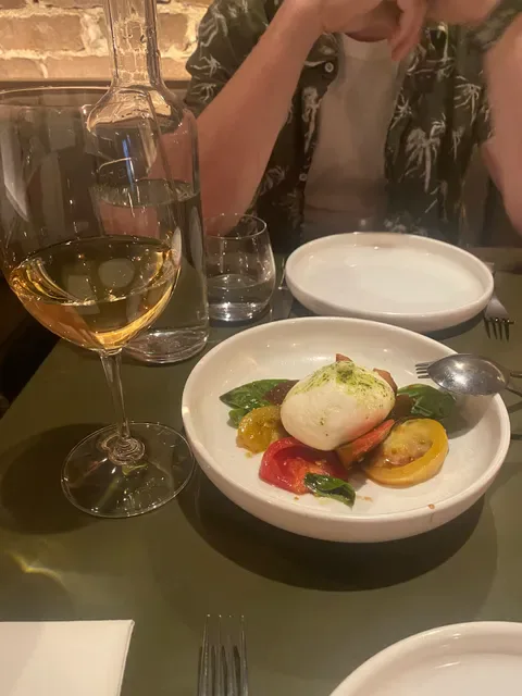 Coogee Wine Room - Restaurant & Bar
