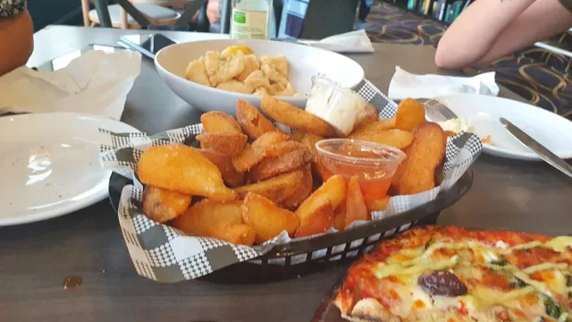Cove Bar Grill
