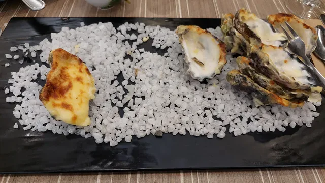 Cove Bar Grill