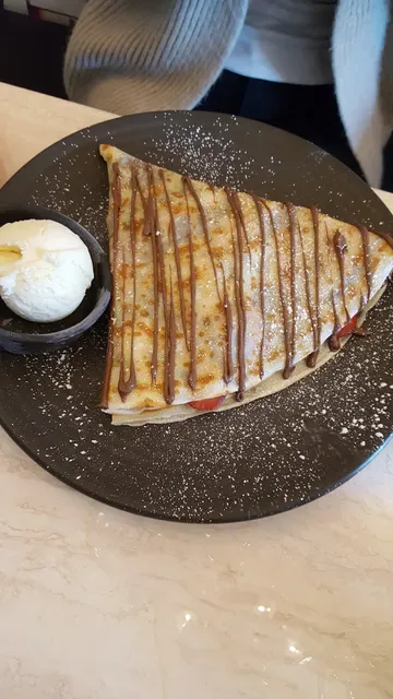 Crepe House Cafe