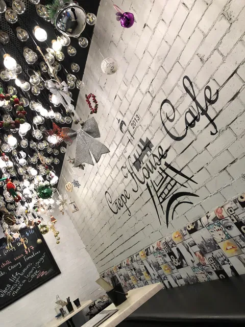 Crepe House Cafe