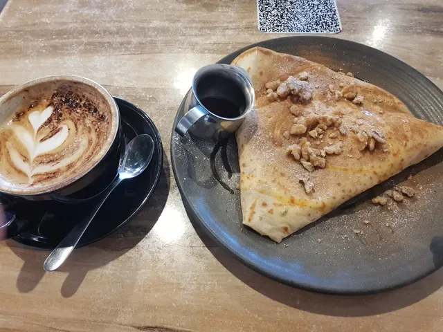 Crepe House Cafe