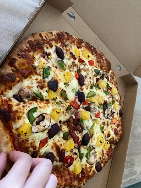 Cresent Star Kebabs Burgers Pizza