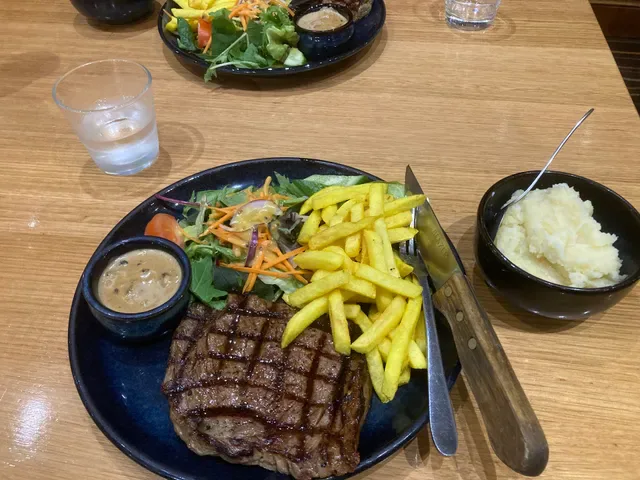 Crown Hotel Revesby
