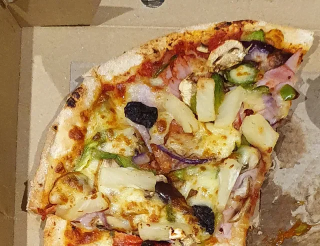 Crust Pizza Alexandria