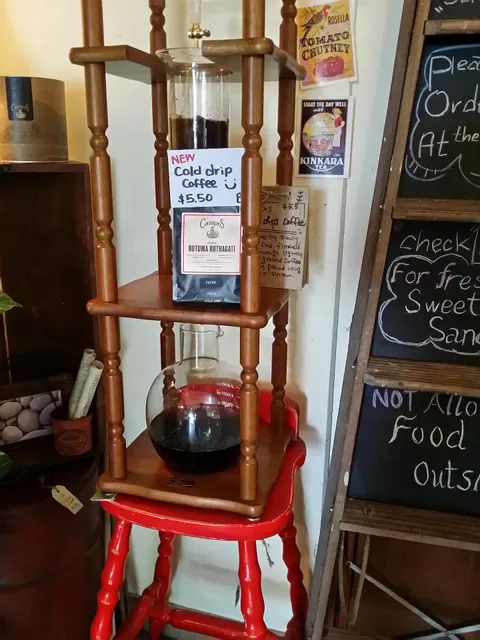 Curl the Whisker Cafe