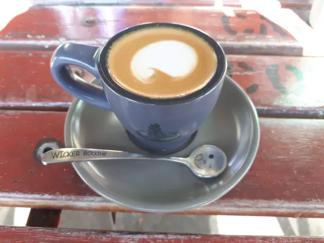 Curl the Whisker Cafe