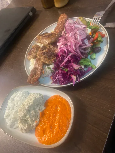 Cuzzy's Kebab