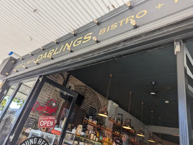 Darlings Bistro