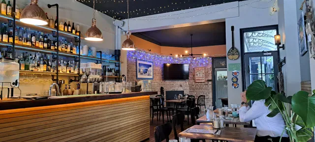Darlings Bistro