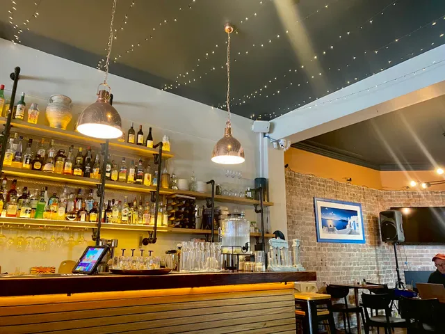 Darlings Bistro
