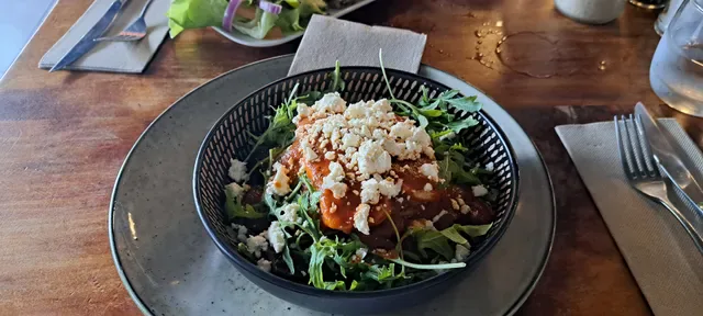 Darlings Bistro