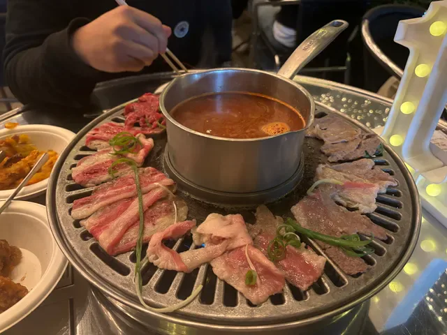 Dawn House Buffet