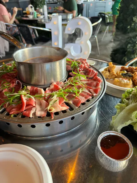 Dawn House Buffet