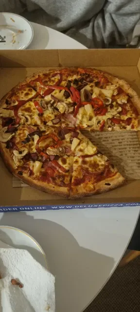 Deluxe Gourmet Pizza Cronulla