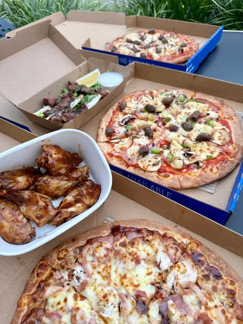 Deluxe Gourmet Pizza Cronulla