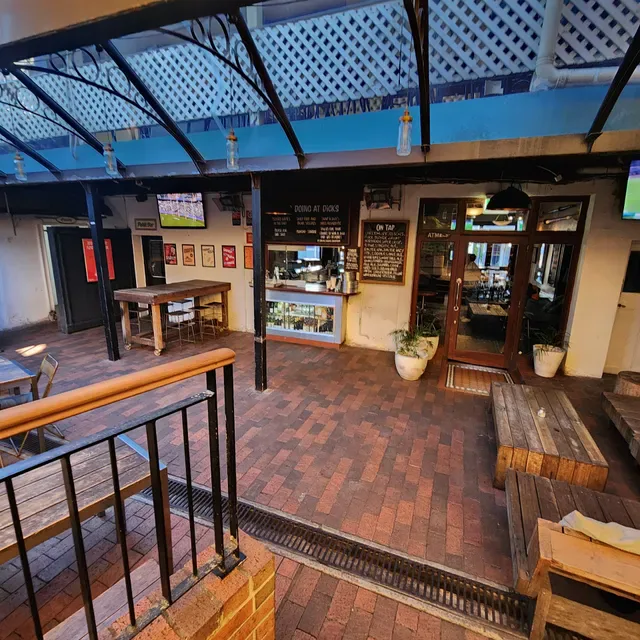 DiCK's Hotel Balmain