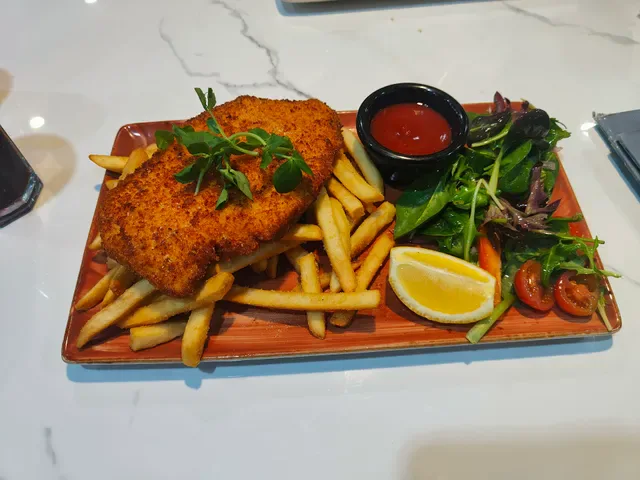 Dine and Dezerts