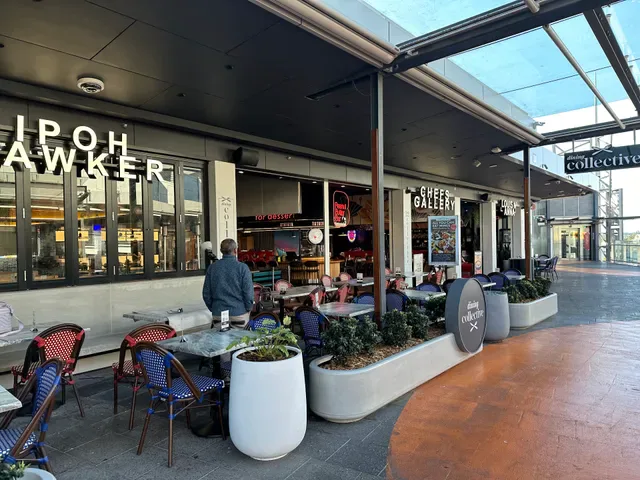 DINING COLLECTIVE