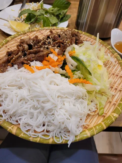 DJ Vietnamese Pho