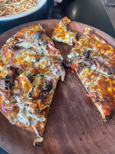 Dom's Pizza Pasta Windsor