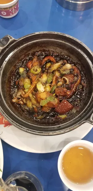 Dong Ba Restaurant