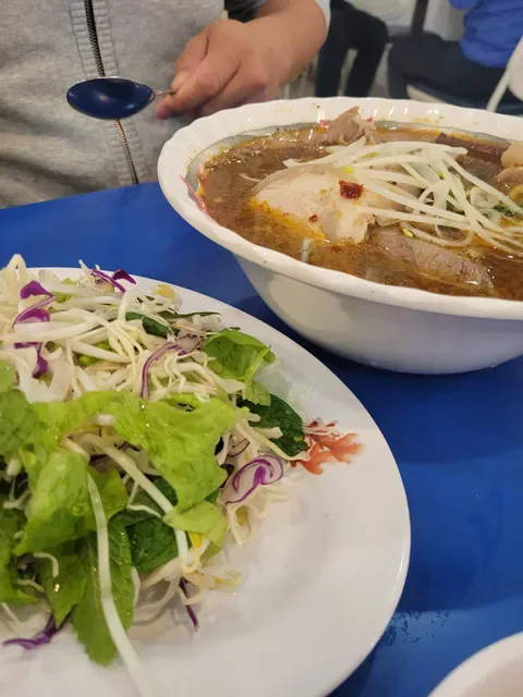 Dong Ba Restaurant