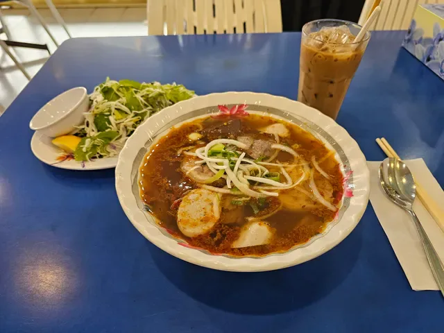 Dong Ba Restaurant