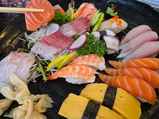 Dotori Fresh Sushi & Roll Lidcombe