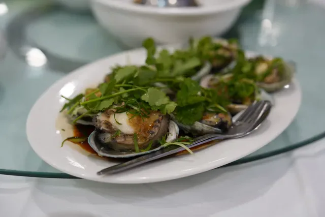 Dragon Bowl Seafood Restaurant
