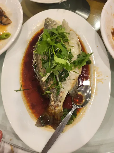 Dragon Bowl Seafood Restaurant