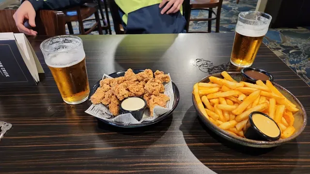 Eastern Creek Tavern