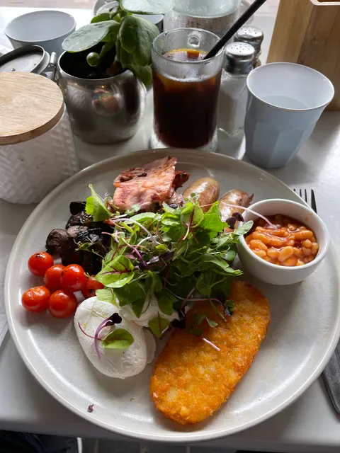 Eatz on Abercrombie Cafe