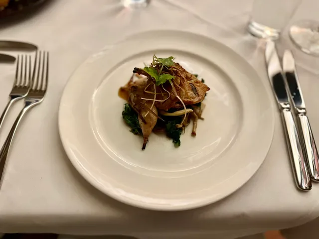 Echoes Restaurant & Bar