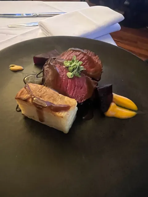 Echoes Restaurant & Bar